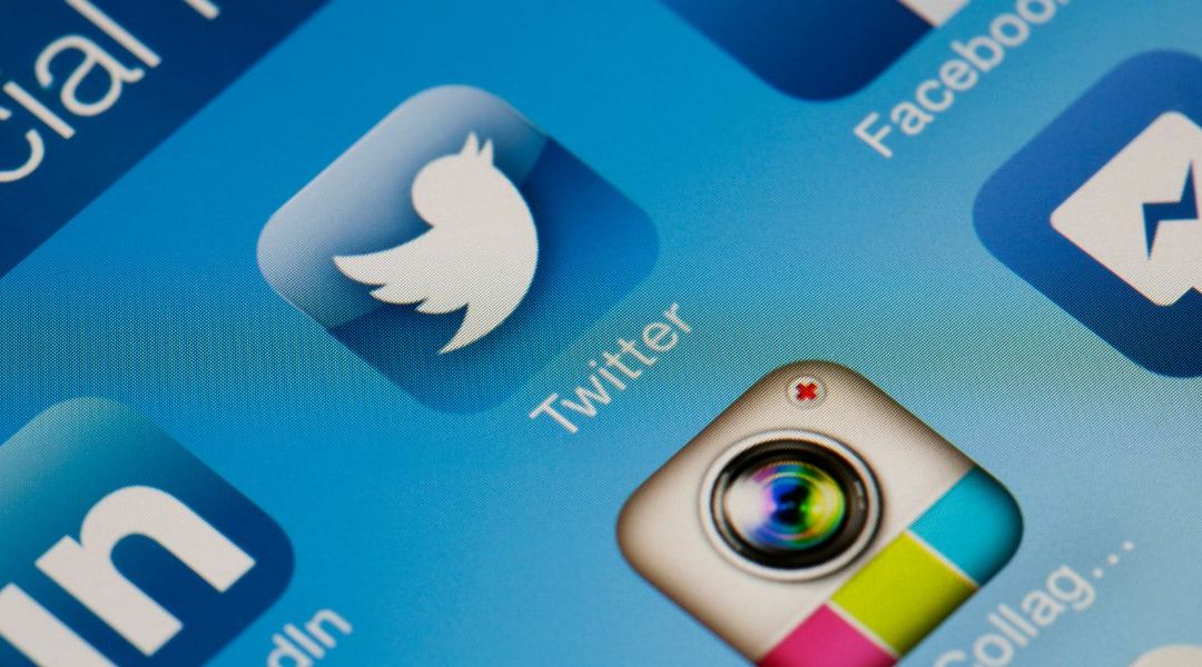 Comment les entreprises peuvent-elles utiliser les réseaux sociaux pour communiquer avec les investisseurs en bourse?